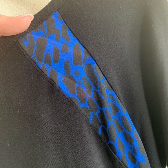 Bobeau Animal Print Top - Picture 3 of 5